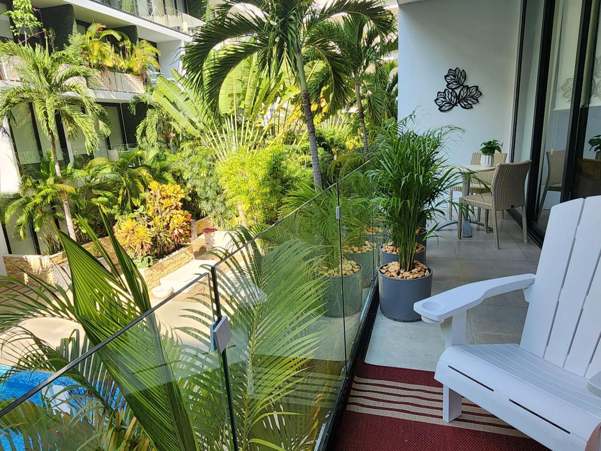 Stunning 1 Bdrm Condo Gym-Pool 10 Min To The Beach & Quinta Av Плая дел Кармен Екстериор снимка